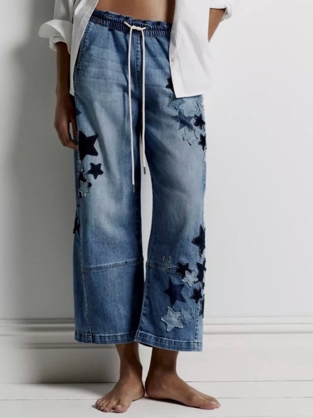 Pilcro Light Blue Star-Appliqué Wide-Leg Jeans - Picture 2 of 2